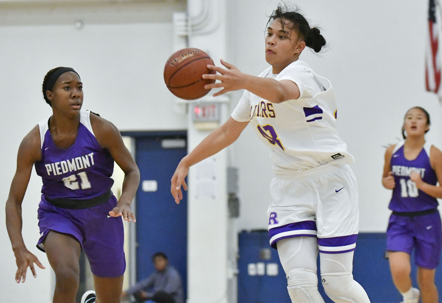 112918 Piedmont RHS g basketball 05.jpg
